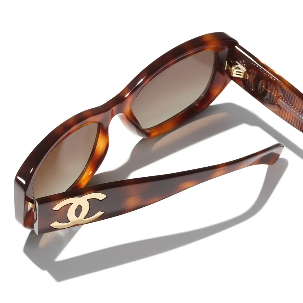CHANEL Retangle Sunglasses 5493 - Picture 14 of 16